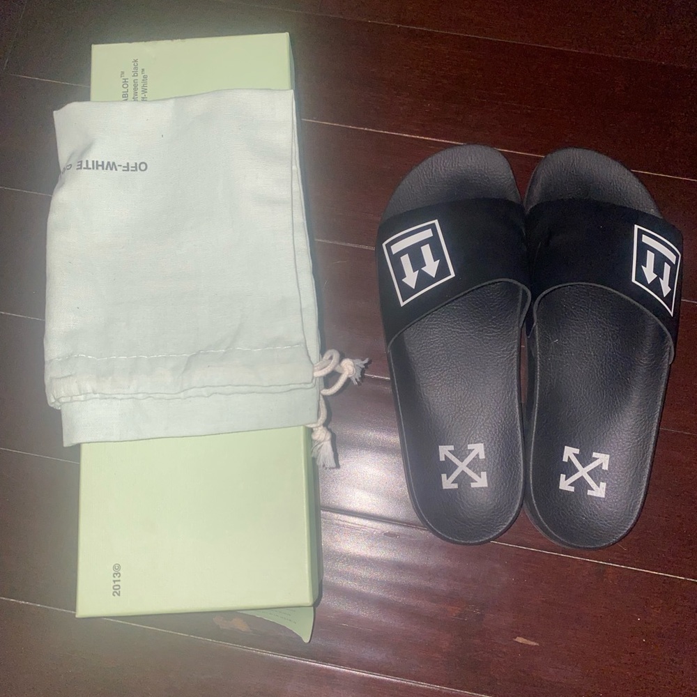 Selling my OFF WHITE worn pool slides. Size 45/12